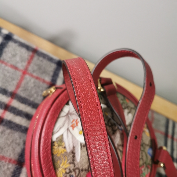 (Sold)100% Authentic Gucci Ophidia Supreme Canvas Floral Backpack - Picture 6 of 16